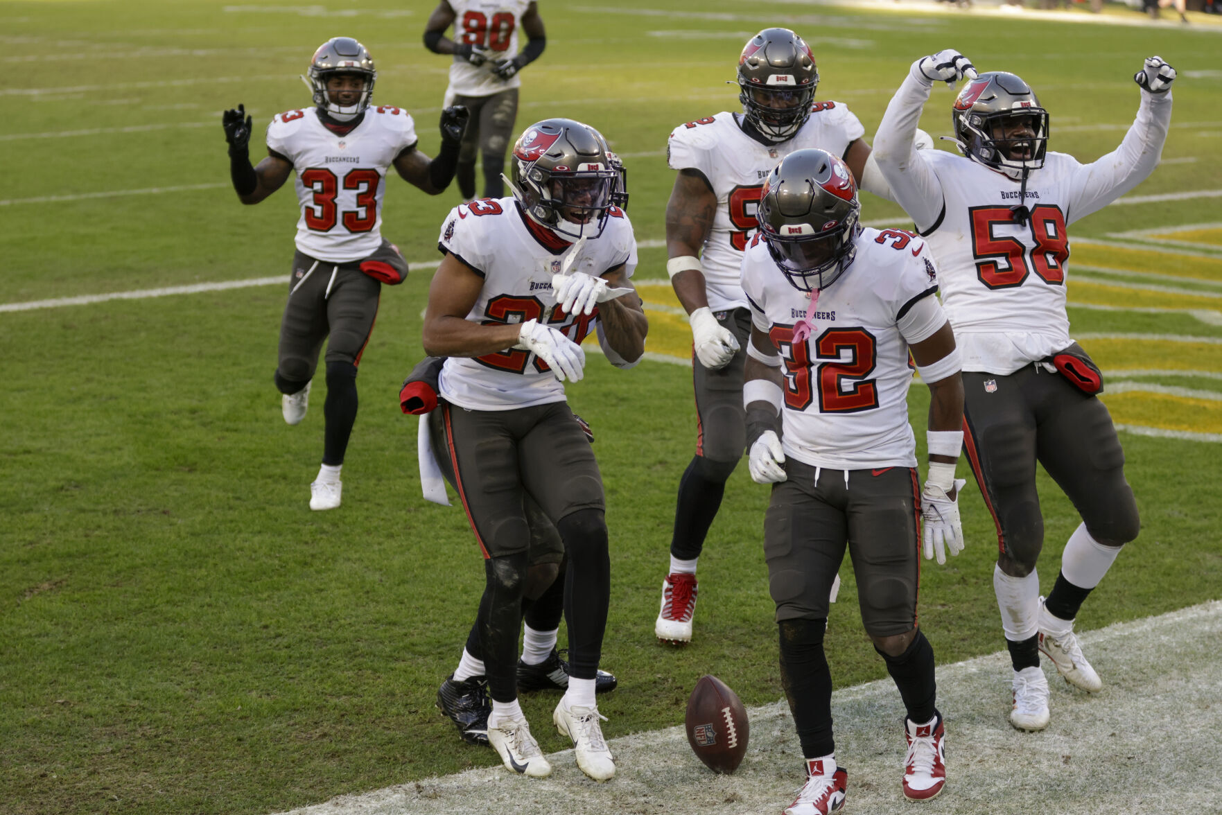 Buccaneers Packers Football